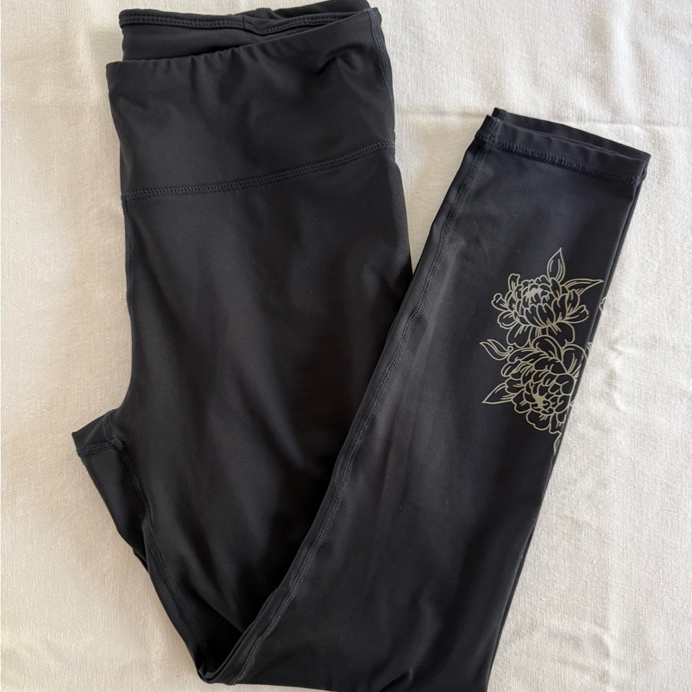 Fabletics leggings Size Medium